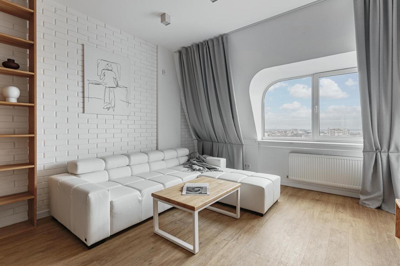 Royal Sky Apartments Odessa Buitenkant foto