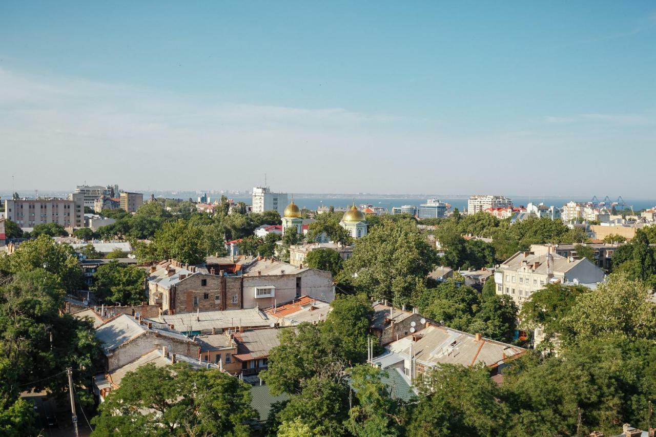 Royal Sky Apartments Odessa Buitenkant foto