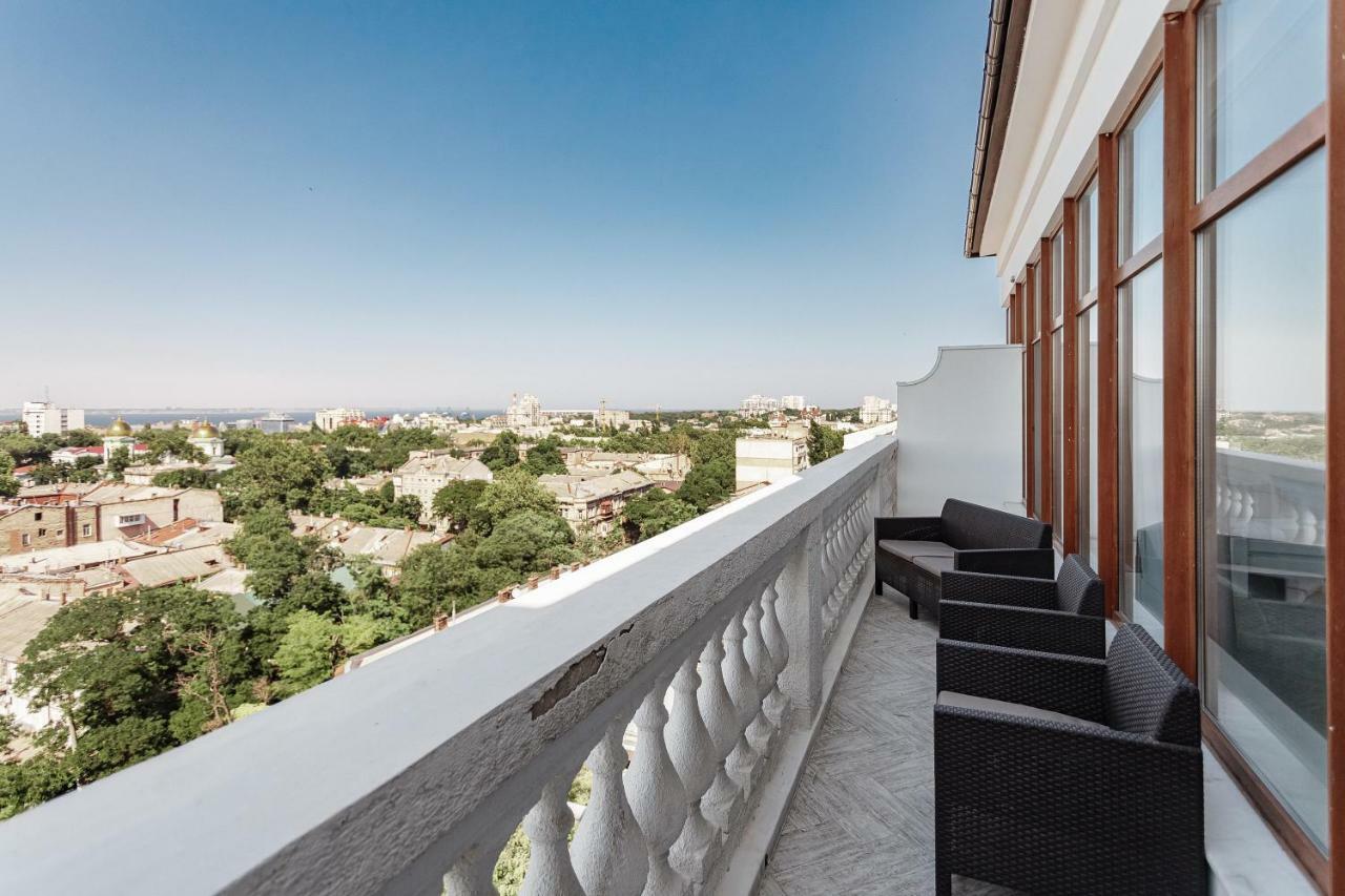 Royal Sky Apartments Odessa Buitenkant foto